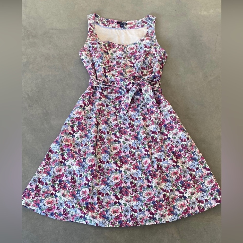 Tommy Hillfiger Size 6 floral dress